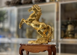 Quà tặng dát vàng