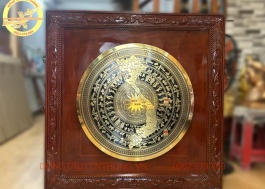  Bán tranh mặt trống đồng đóng khung 1m2