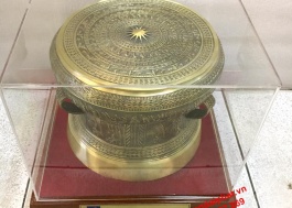 Trống đồng quà tặng