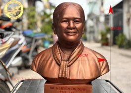 Đúc tượng đồng Nguyễn Thị Định