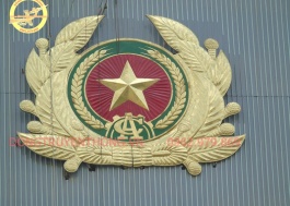 Huy hiệu công an bằng đồng