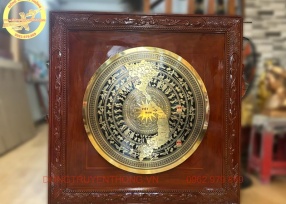 Bán tranh mặt trống đồng đóng khung 1m2