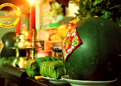 Cách trang trí bàn thờ ngày Tết chuẩn phong thủy và những đại kỵ cần tránh