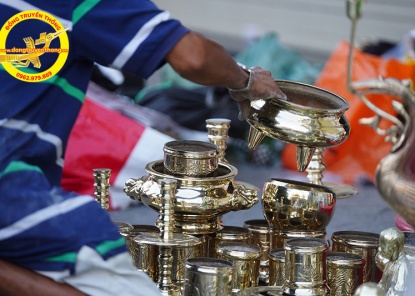 Bỏ túi 7+ cách đánh bóng đồ đồng nhanh chóng, cực đơn giản