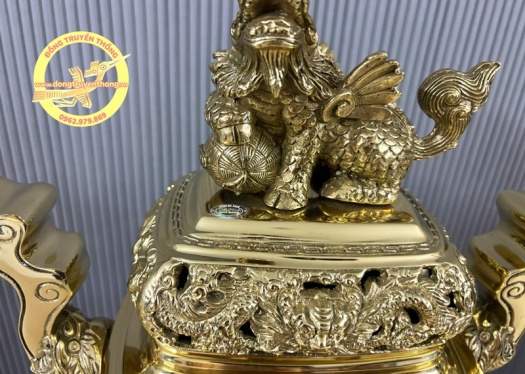 Hoa văn nổi khối