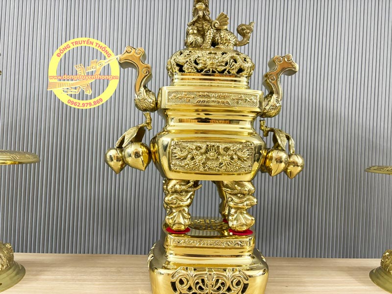 cửa hàng bán bộ đỉnh đồng tam sự