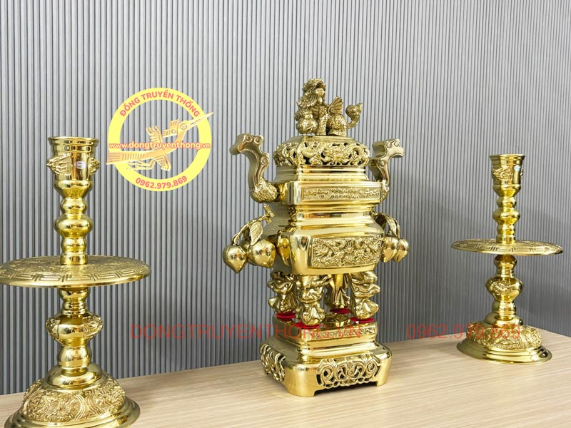 Bộ tam sự vuông đồng đại phát