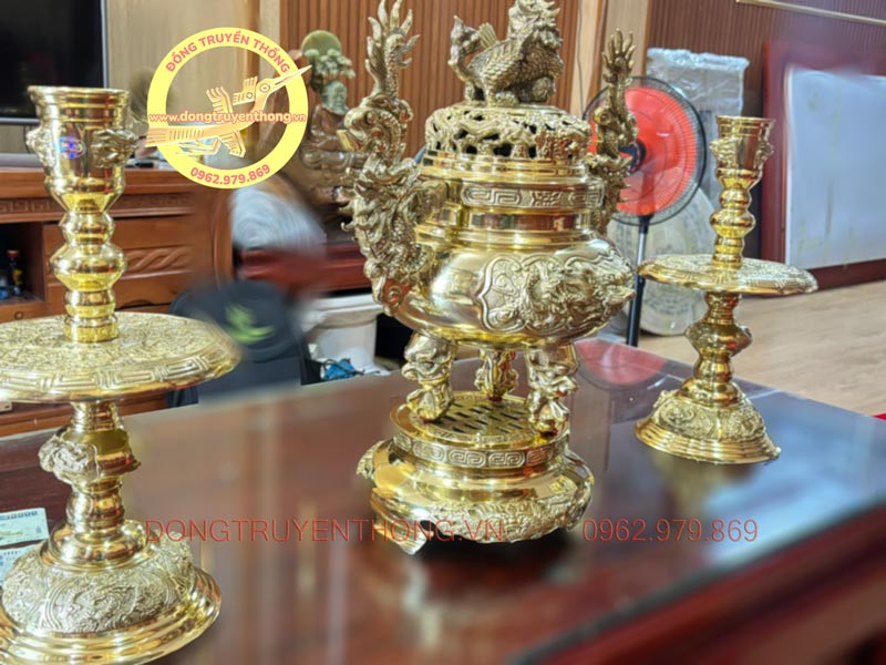 Hoa văn nổi 3D sắc nét tinh xảo