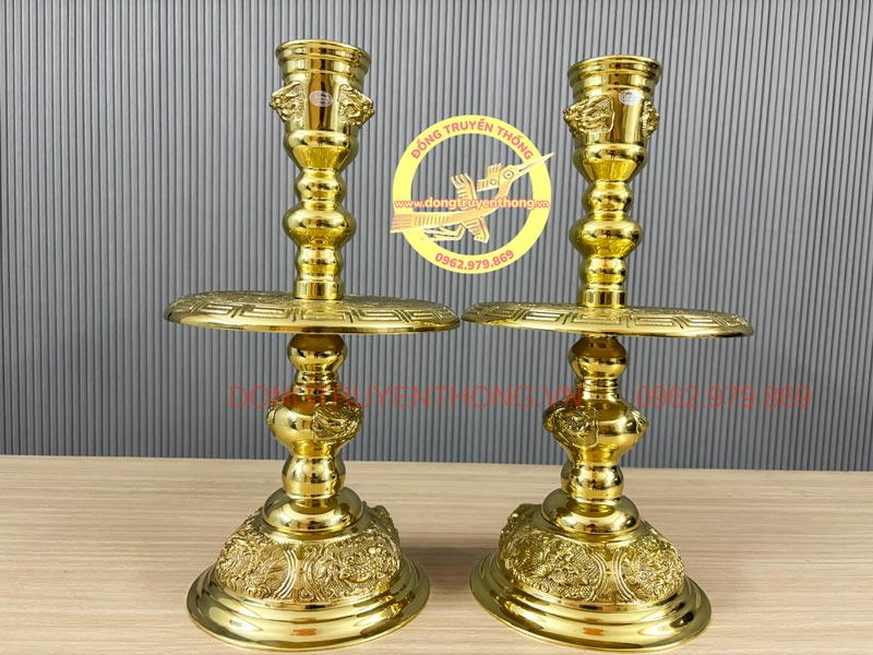 Chân nến hoa văn tứ linh
