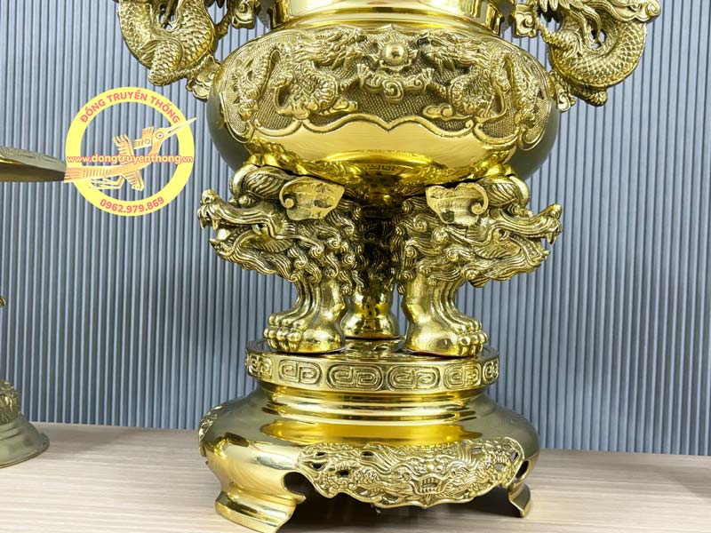 màu sắc sáng vàng