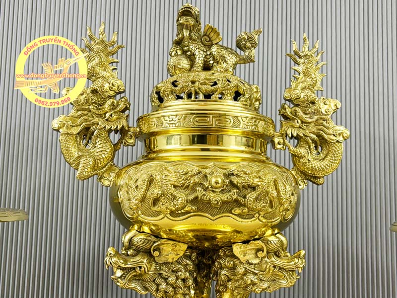 đỉnh đồng hoa vẵn nổi khối
