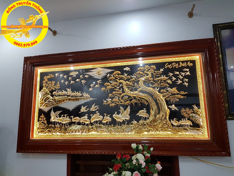 Tranh song tùng bách hạc mạ vàng 24k