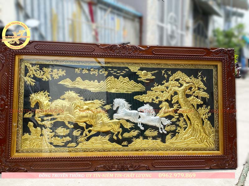 Tranh mã đáo thành công dát vàng